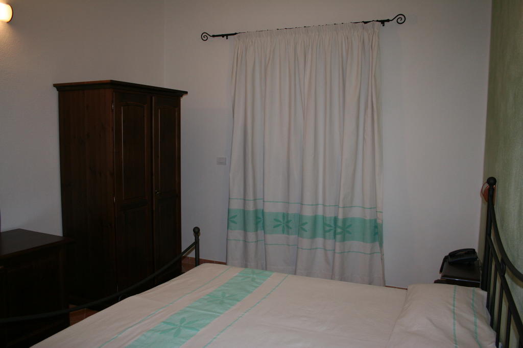 Hotel La Fattoria Castelsardo Habitación foto