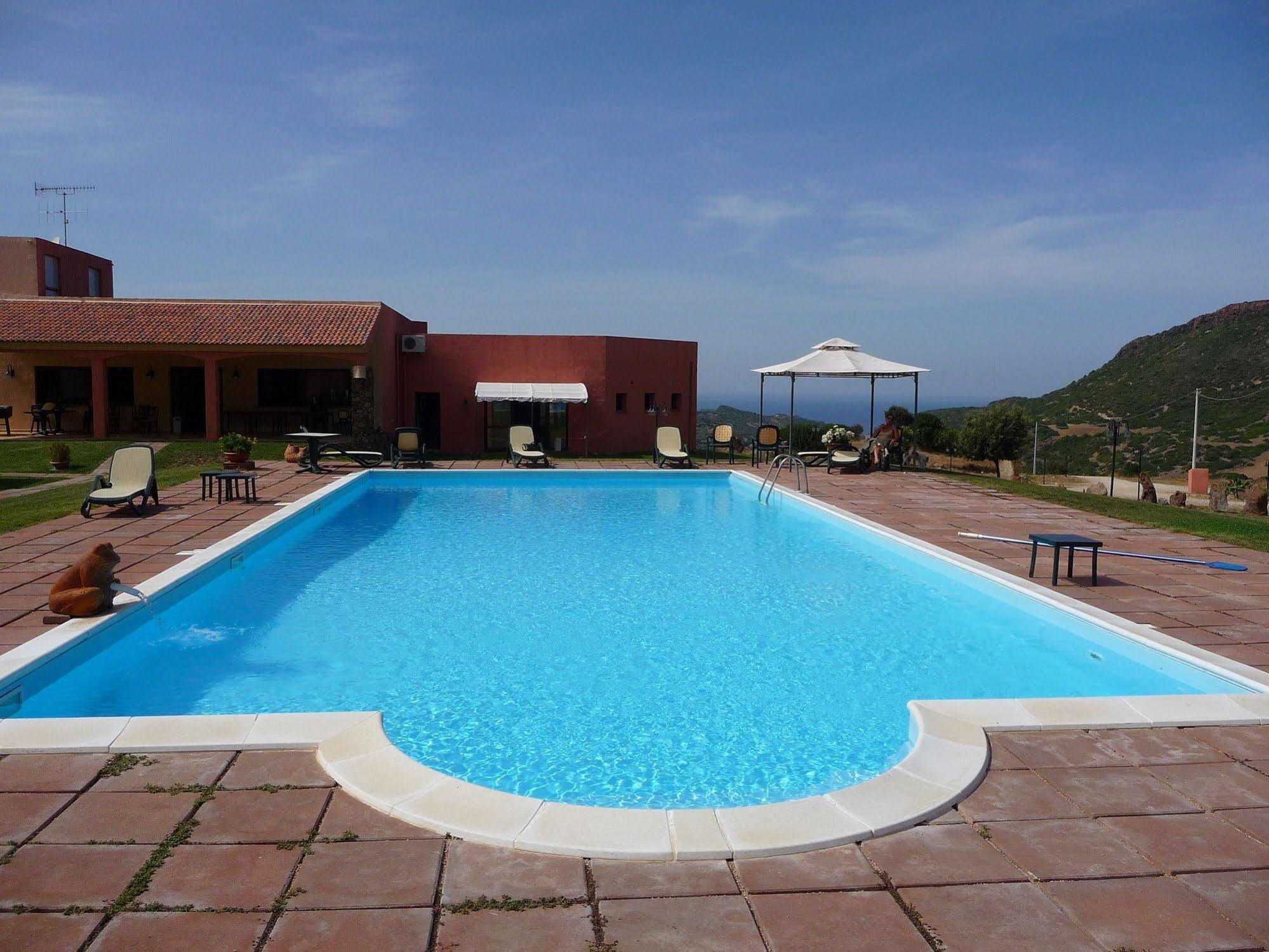 Hotel La Fattoria Castelsardo Exterior foto